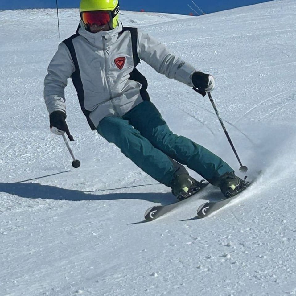 Sıddık SEYHAN - Profesyonel Erzurum Kayak Antrenörü kayak yaparken